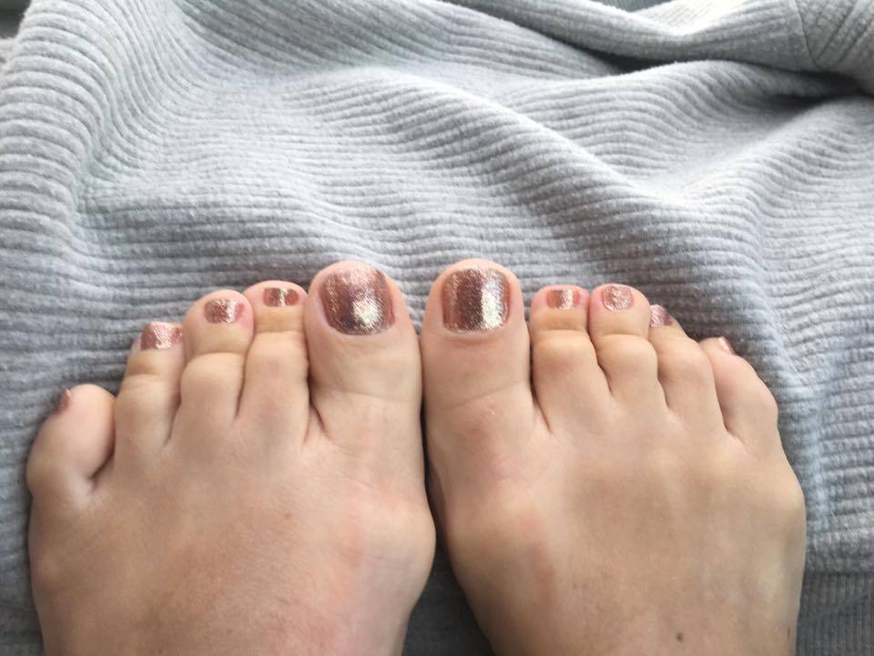 Pose de vernis semi-permanent pieds près de Pont-du-Casse